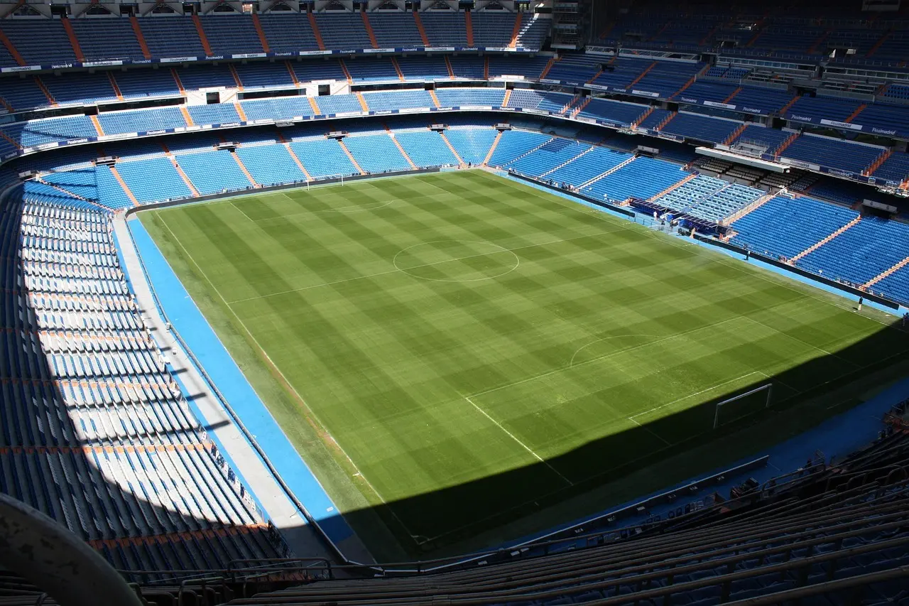 Hvordan er vejret i Madrid i marts måned?