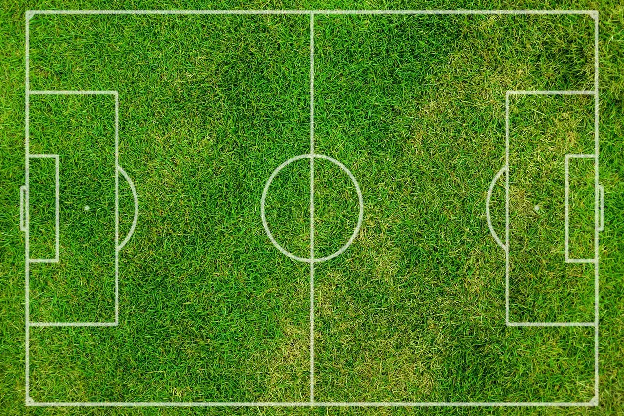 På kanten af solen – dramatik, målshow og pointdeling i 2. runde af Primera RFEF Gruppe 2