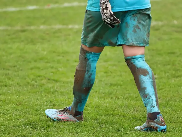 Drama, detaljer og afgørende øjeblikke: Runde 17 i Primera División RFEF – Gruppe 2 samlet på fodboldispanien.dk