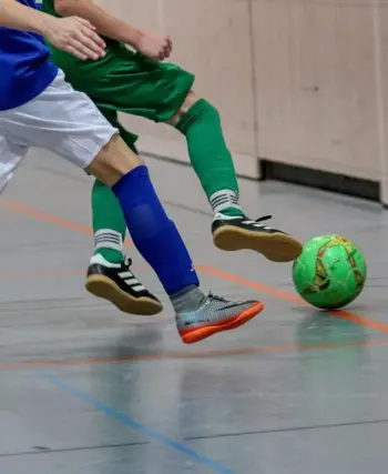 Drama, VAR og sene afgørelser: Hele runde 30 i Segunda División 2025/26