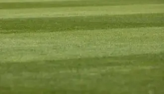 Dramatik, sene scoringer og røde kort: Overblik over Primera Federación – Grupo 2, runde 26