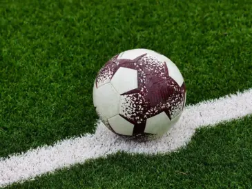 Dramatik, straffespark og fire røde kort – runde 23 i Primera Federación Gruppe 2