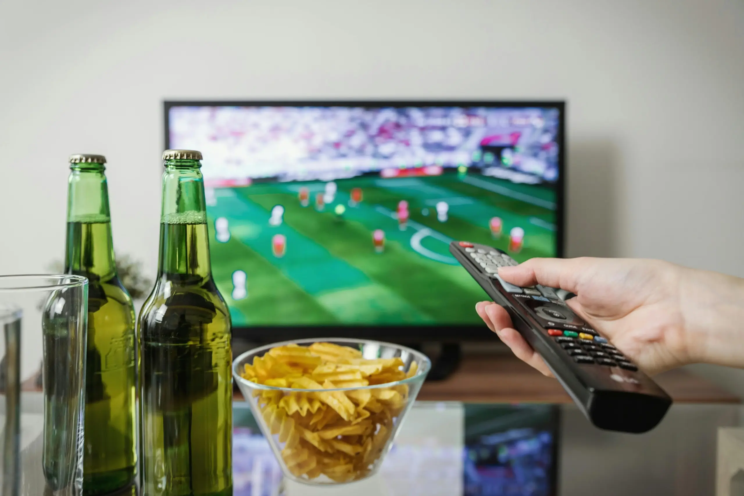 Hvordan danske fans kan opleve passionen for spansk fodbold uden at forlade hjemmet