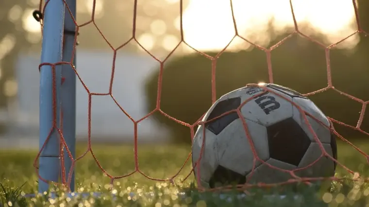 Primera División RFEF – Group 2, runde 13: tætte kampe, straffescoring i Alicante og en afgørelse i det 90. minut