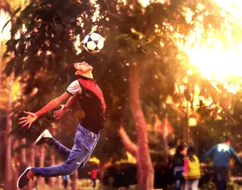 Runde 22 i Primera Federación Gruppe 2: Straffesparkskoldblodighed, sene udligninger og solide udepræstationer