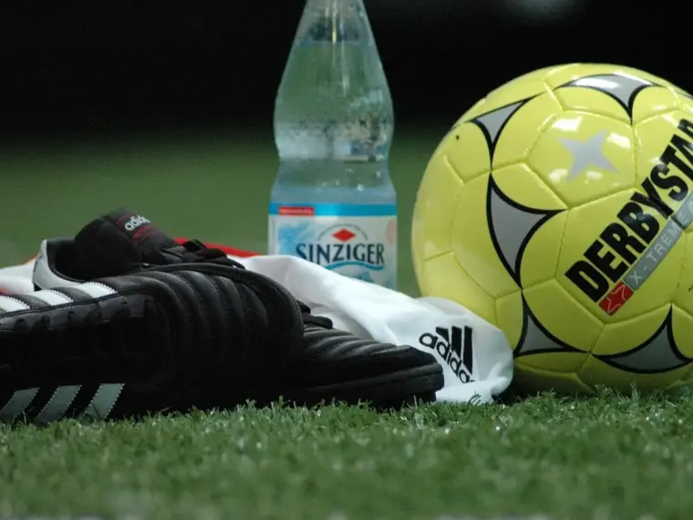 Segunda División runde 20: straffespark, røde kort og sene afgørelser – hele runden samlet her