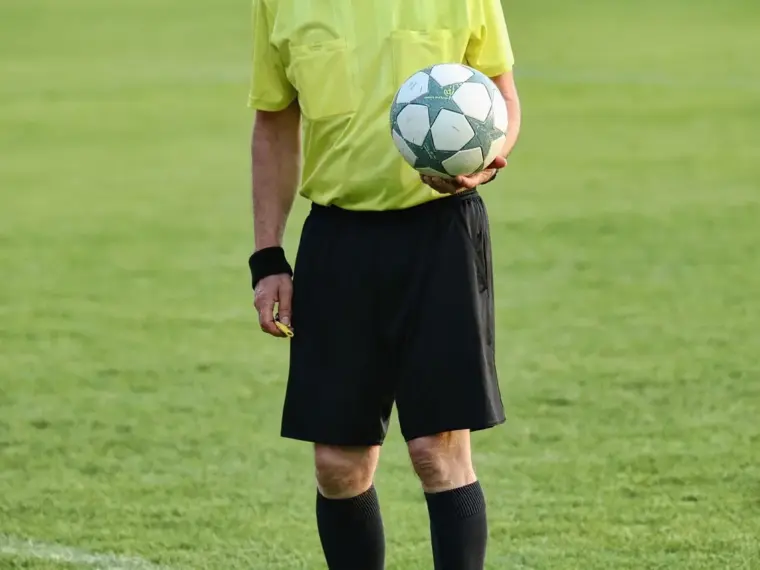 Sen afgørelser, straffespark og overraskelser: Runde 18 i Segunda División 2025/26